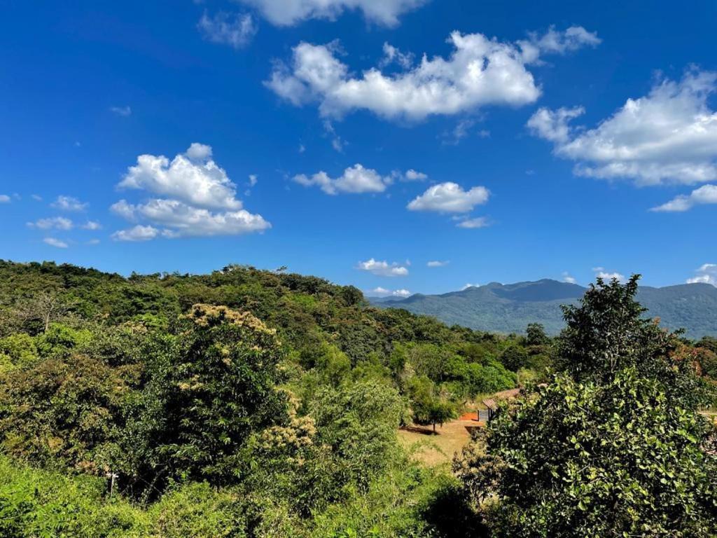 The Postcard Hideaway, Netravali Wildlife Sanctuary, Goa Hotel Vichondrem Luaran gambar